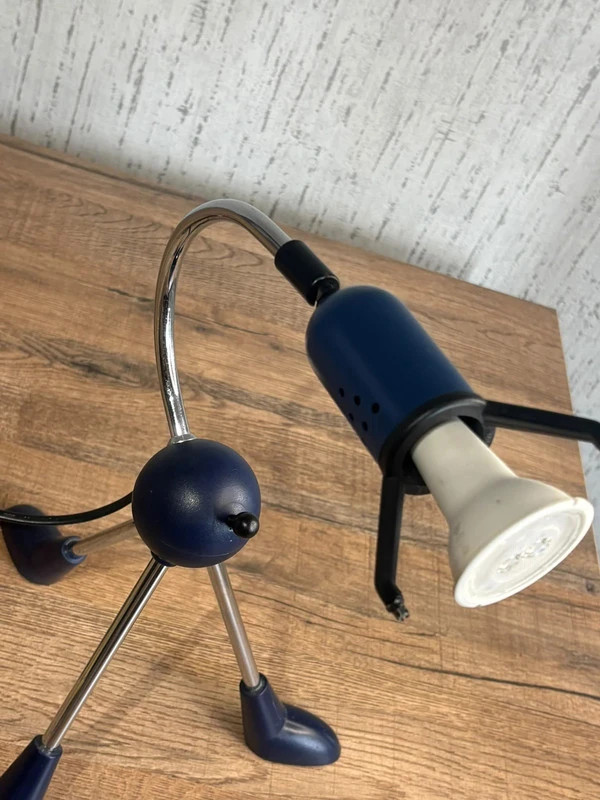 Lampe De Bureau Vintage Design Memphis Antropomorphe Trepied Flexible Space Age 90s – IKEA 3