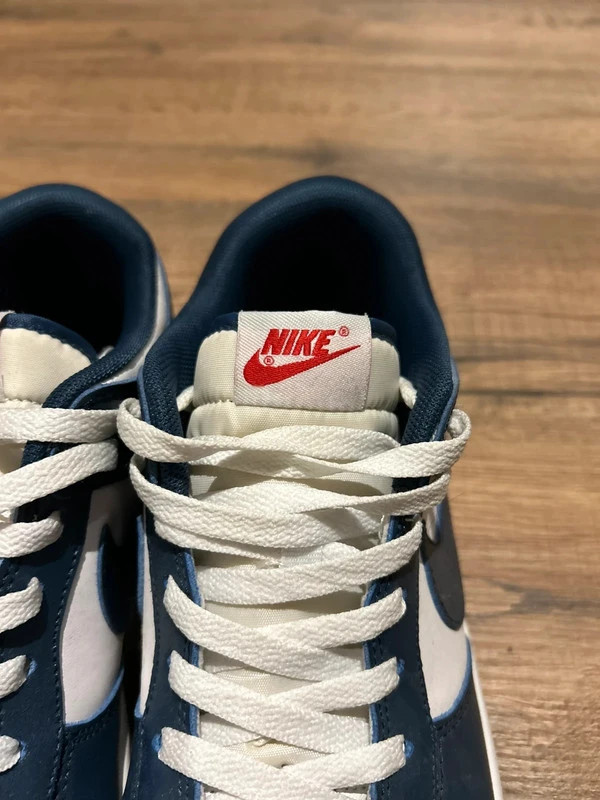 Baskets Nike Dunk Low Vintage Navy Bleu Marine et Blanc Homme Taille 44 (US 10) – Nike – taille 44 3