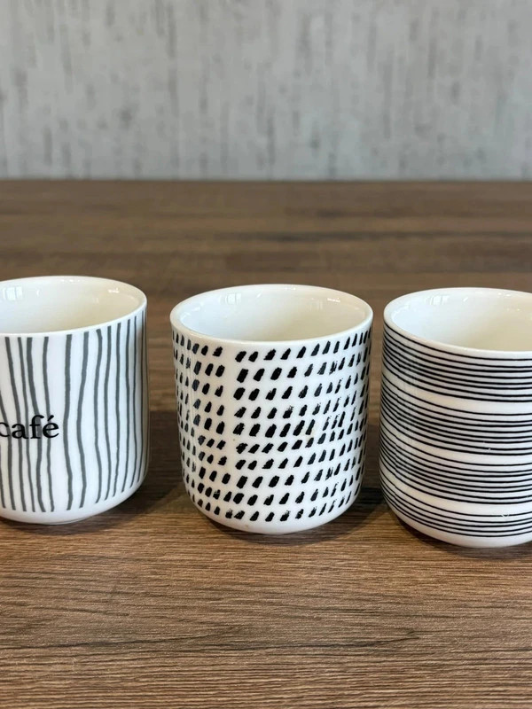 Lot 6 Tasses Espresso Cafe Maisons du Monde Porcelaine Noir Et Blanc Graphique – Maisons du Monde 2