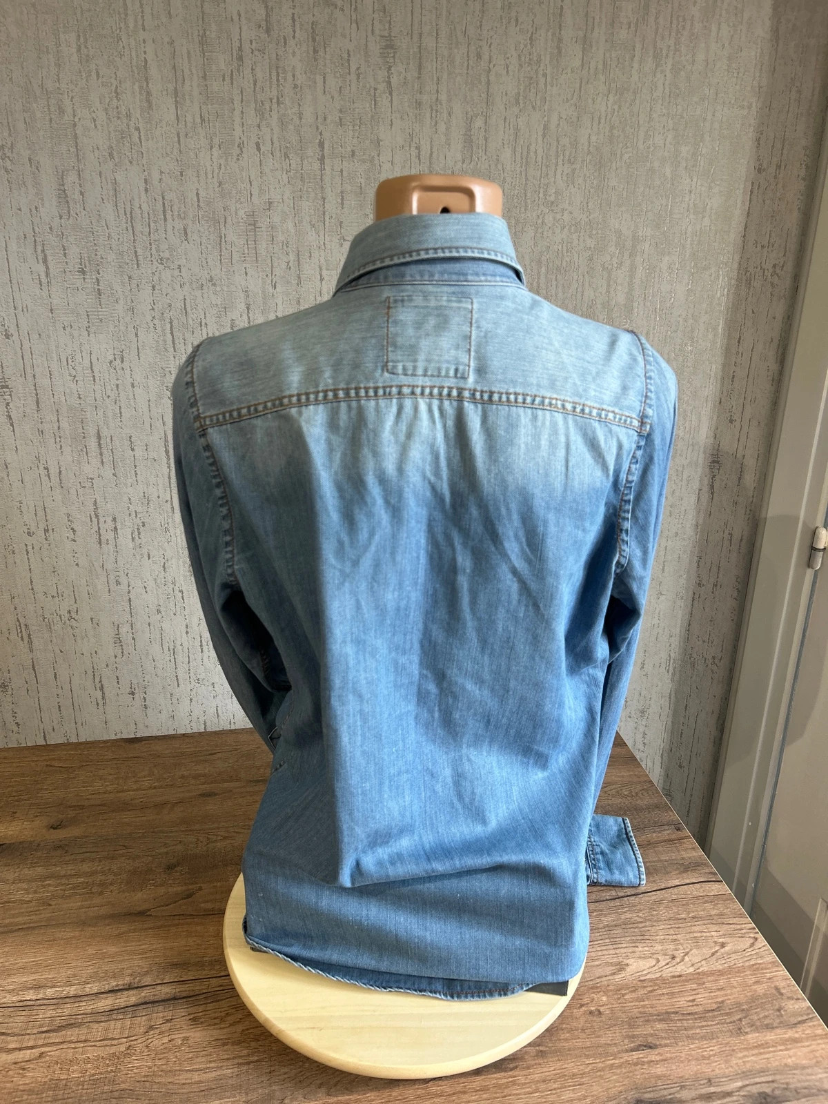 Chemise En Jean Hollister Bleu Clair Homme Taille M Logo Mouette Brode Coton – Hollister – taille M 4