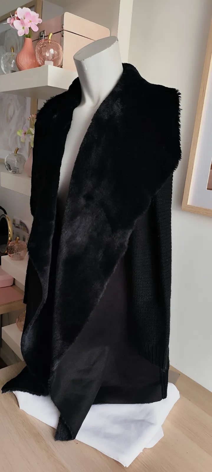 superbe veste gilet noir fourrure taille 38 / 40 sensation  – SENSATION – taille M 2