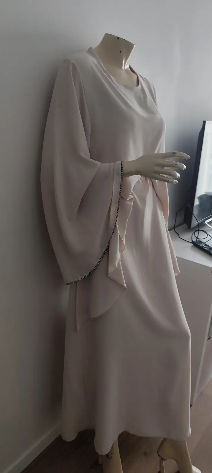 superbe robe de soiree mariage de la taille 36 au 40 avec ceinture reglable flui – INDEPENDANTE – taille S 3