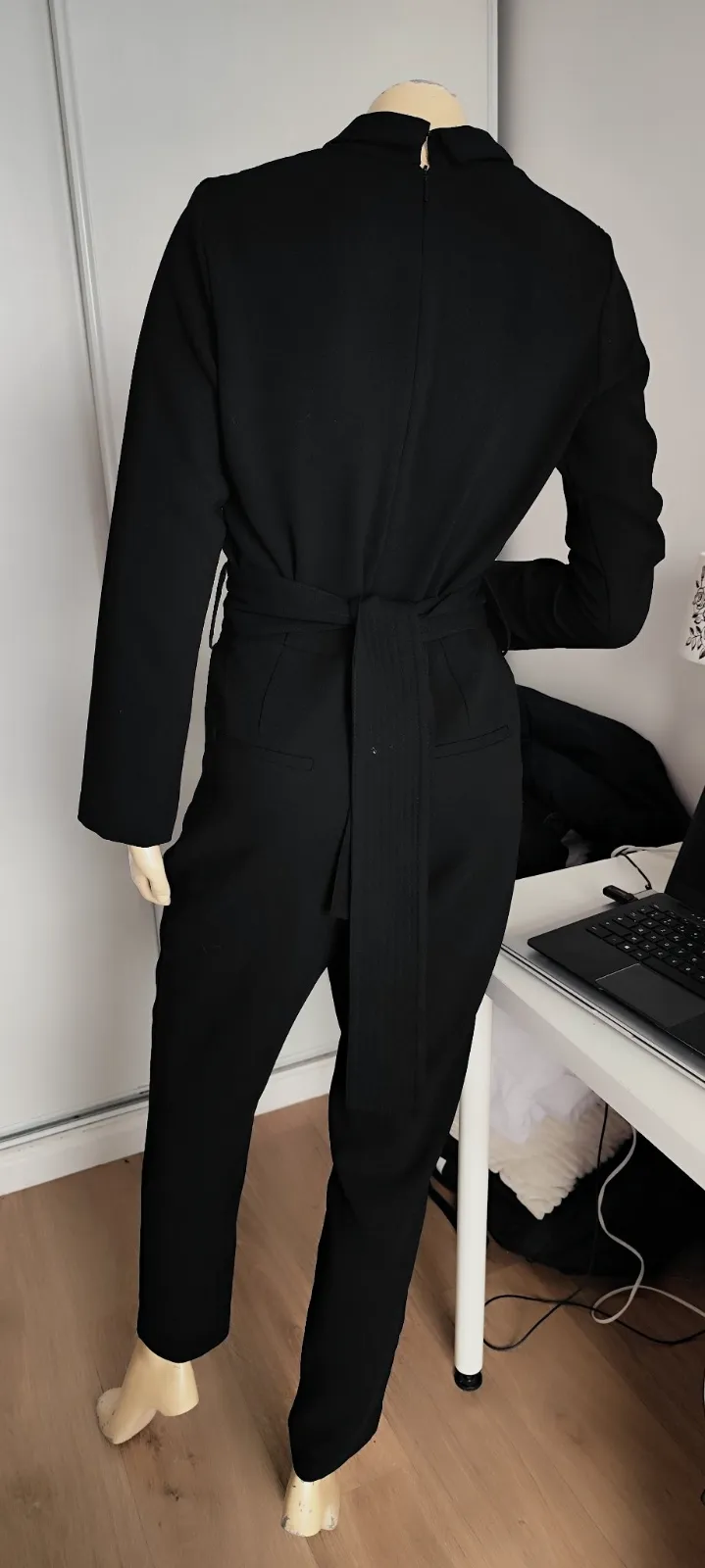 superbe combinaison tres chic noir avec ceinture mango taille 38 100 % polyester – Mango – taille M 6