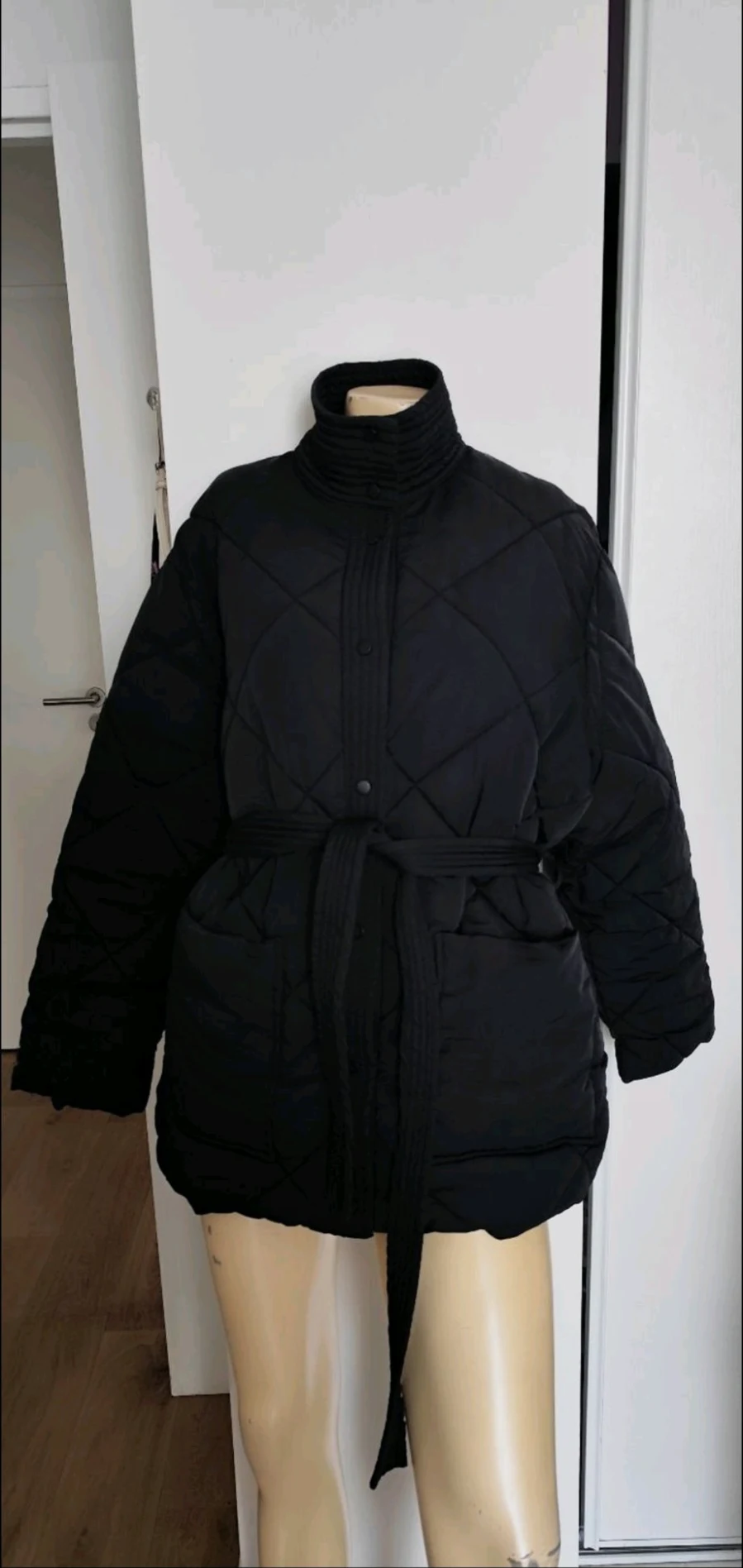 superbe manteau Etam noir taille 38