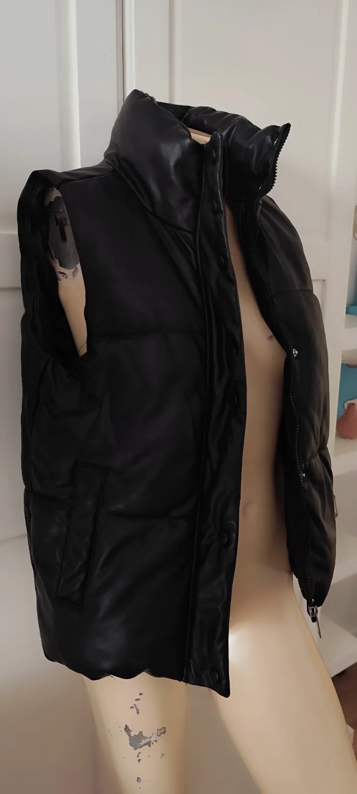 superbe doudoune noir manteau amisu chaud sans manche taille 34 (1) – AMISU – taille XS 4