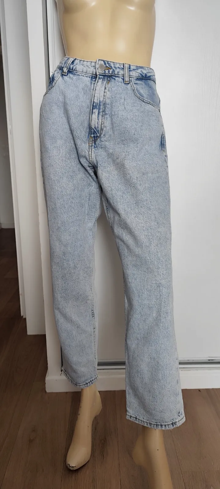 superbe pantalon jeans zara taille 40 coupe droite 99 % coton 1 % elasthane  (1) – Zara – taille 40 2