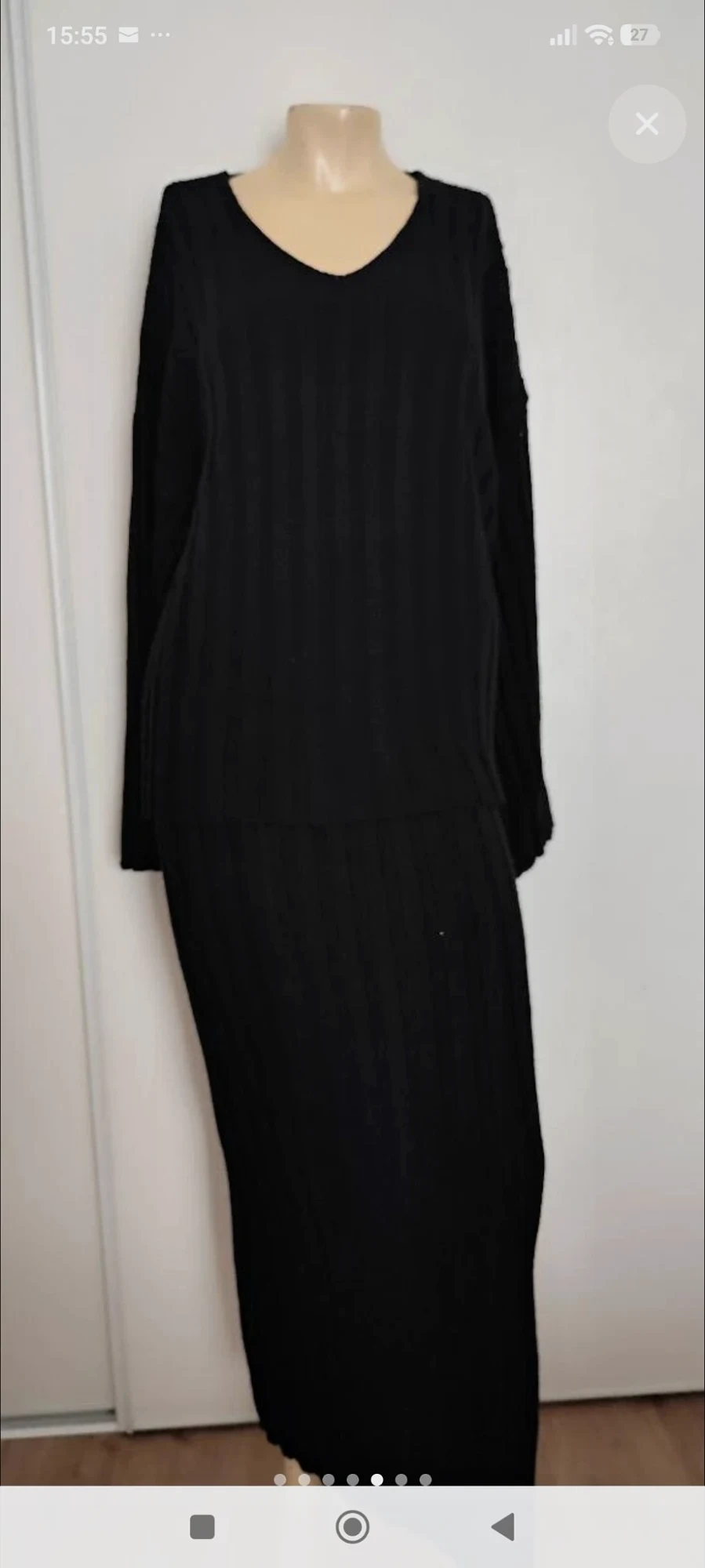 superbe ensemble l'hiver jupe et pull taille 40 noir