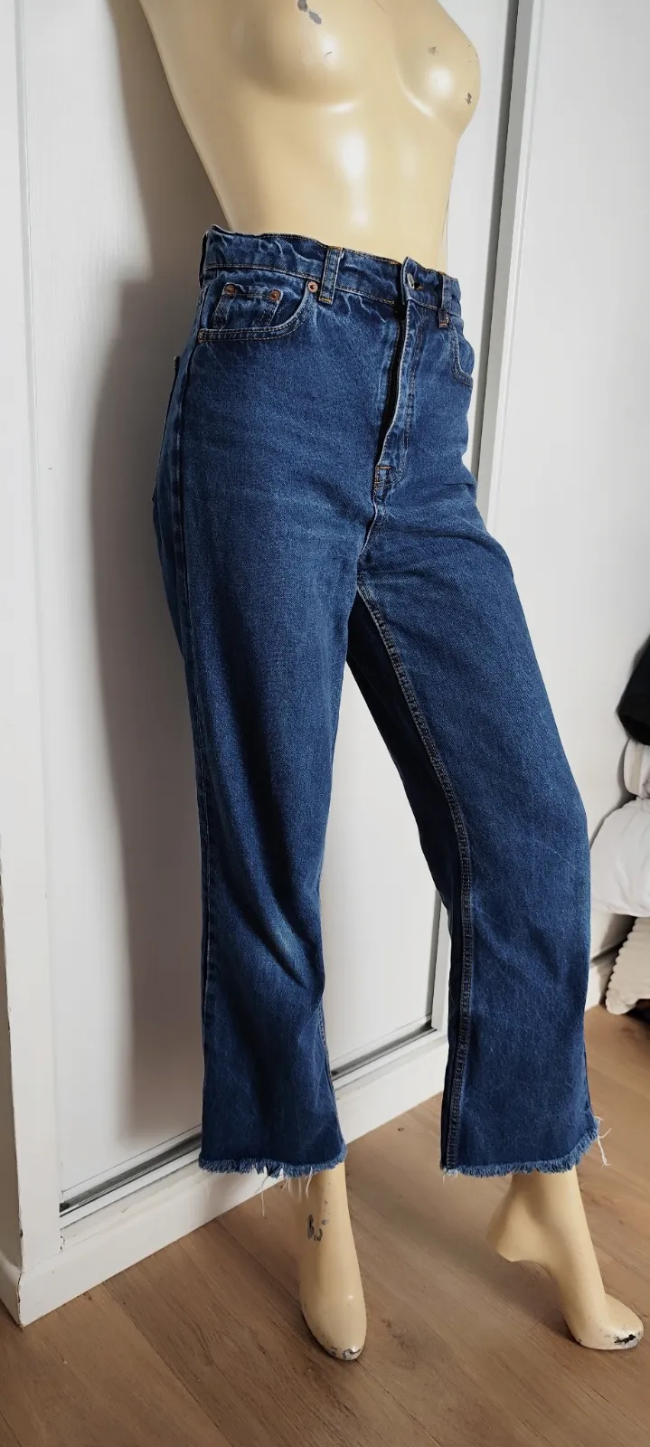 superbe pantalon en jeans zara bleu taille 36 tres belle coupe evaser 100 % coto – Zara – taille 36 4
