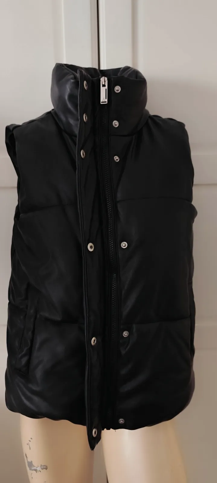 superbe doudoune noir manteau amisu chaud sans manche taille 34 (1) – AMISU – taille XS 5