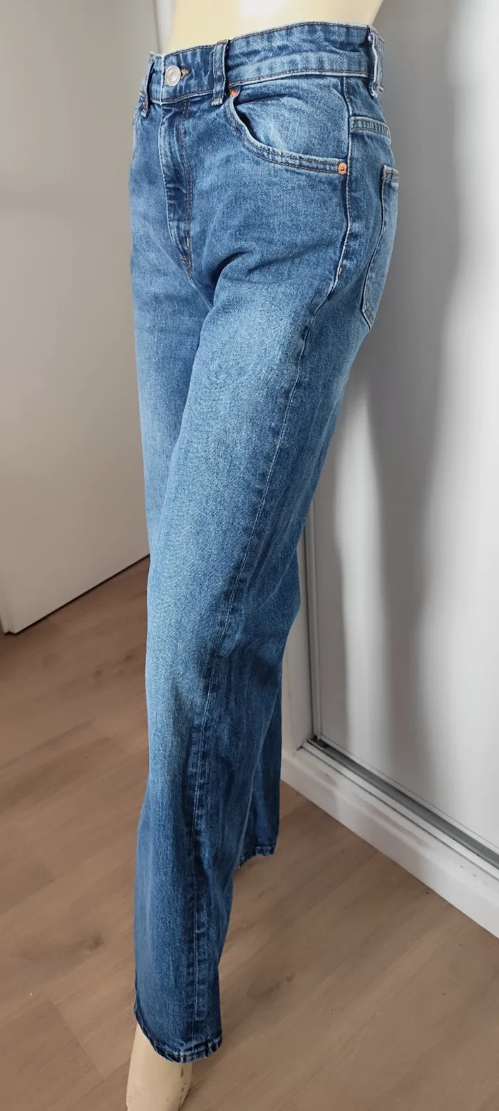 superbe pantalon jeans taille 40 coupe droite 99 % coton 1 % elasthane – independante – taille 40 4