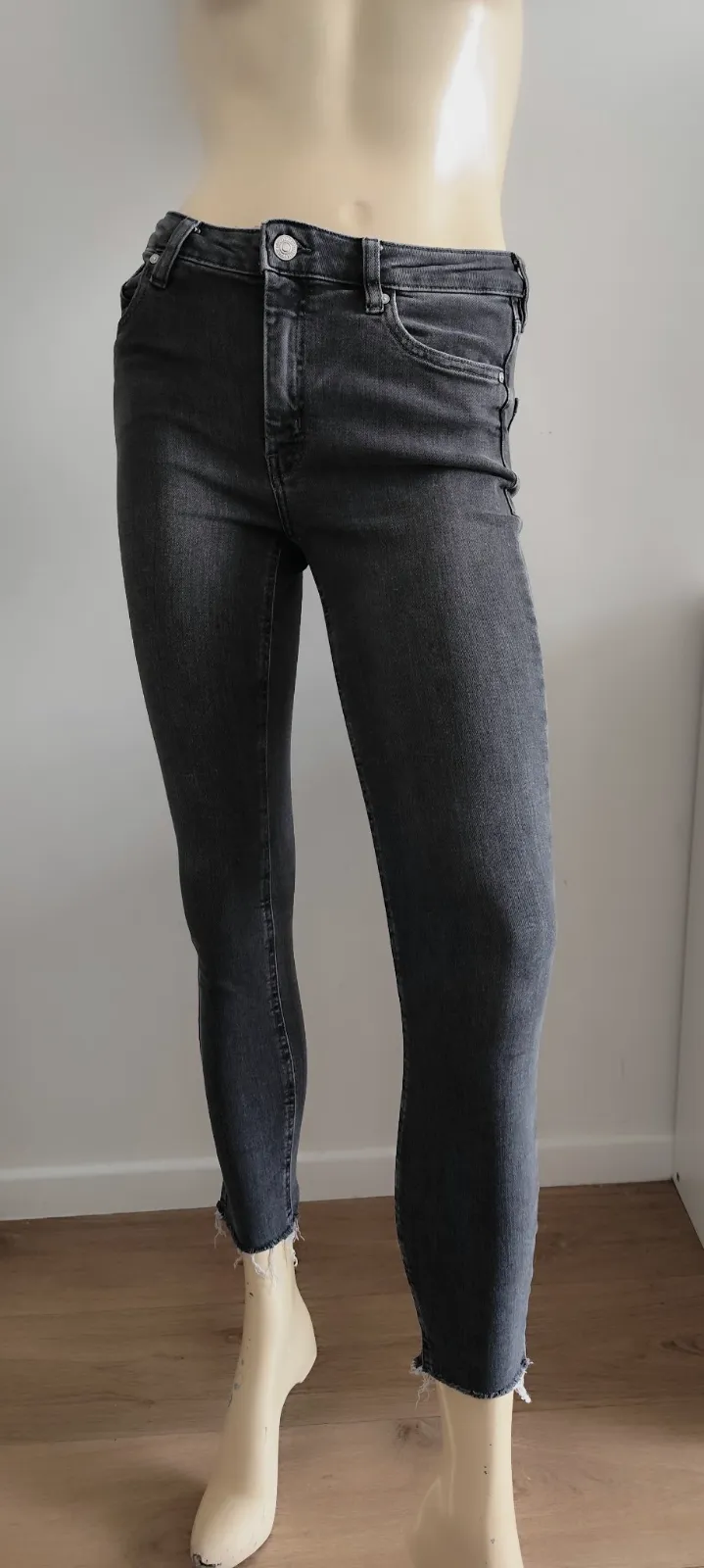 superbe pantalon jeans mango model isa taille 36 – Mango – taille 36 3
