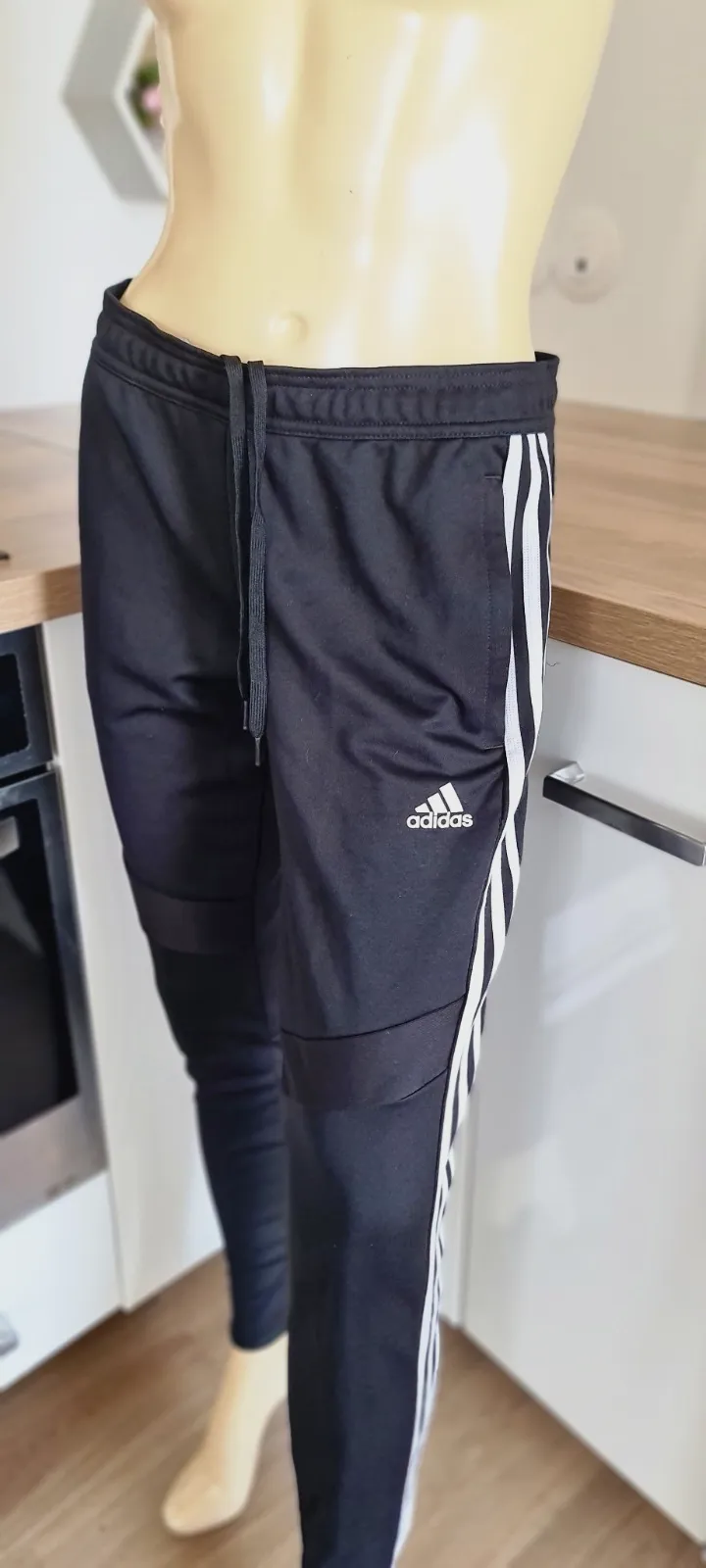 tres jolie bas de survetement homme noir et blanc taille s aerroready fermeture – Adidas – taille S 4
