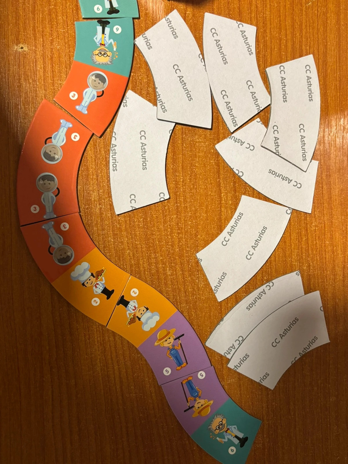 Domino Infantil | Las profesiones – Hasbro 3