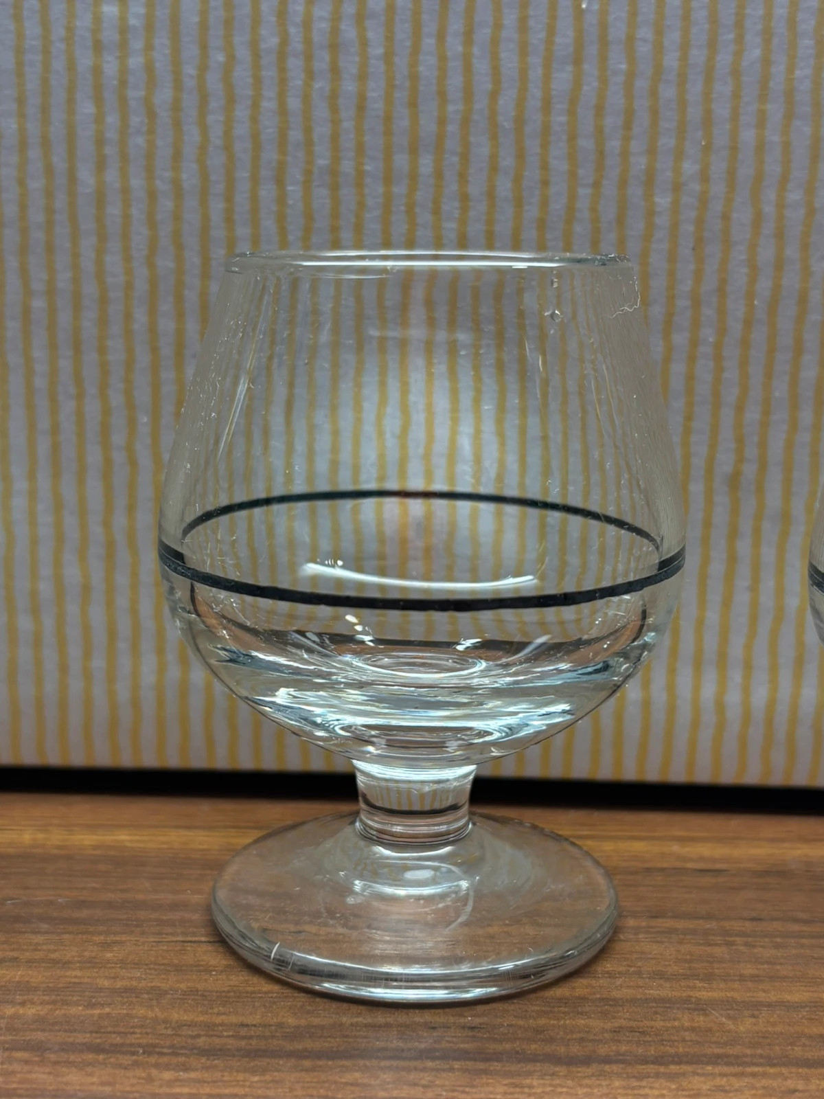 3 copas balón para coñac y brandy con línea negra – Cristal 2