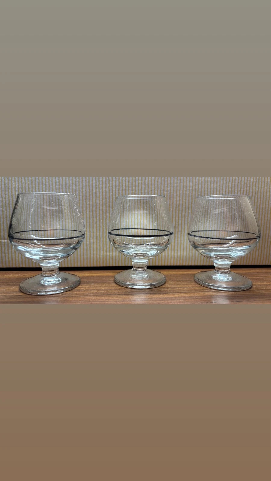 3 copas balón para coñac y brandy con línea negra