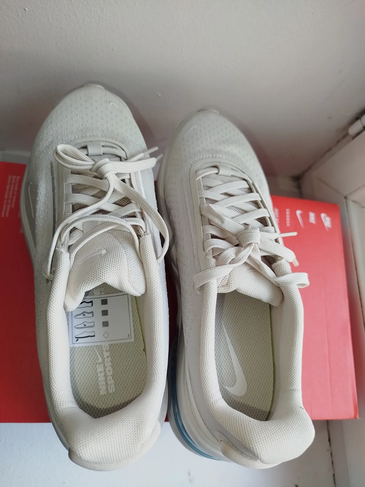 Basket Nike Zoom upturn taille 38.5neuf – Nike – taille EU 38 7