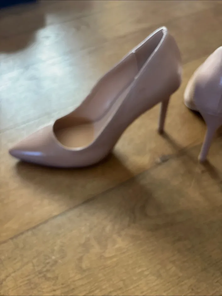 Escarpins vernis Iro à bout pointu – Steve madden – beige rosé – taille EU 38 5