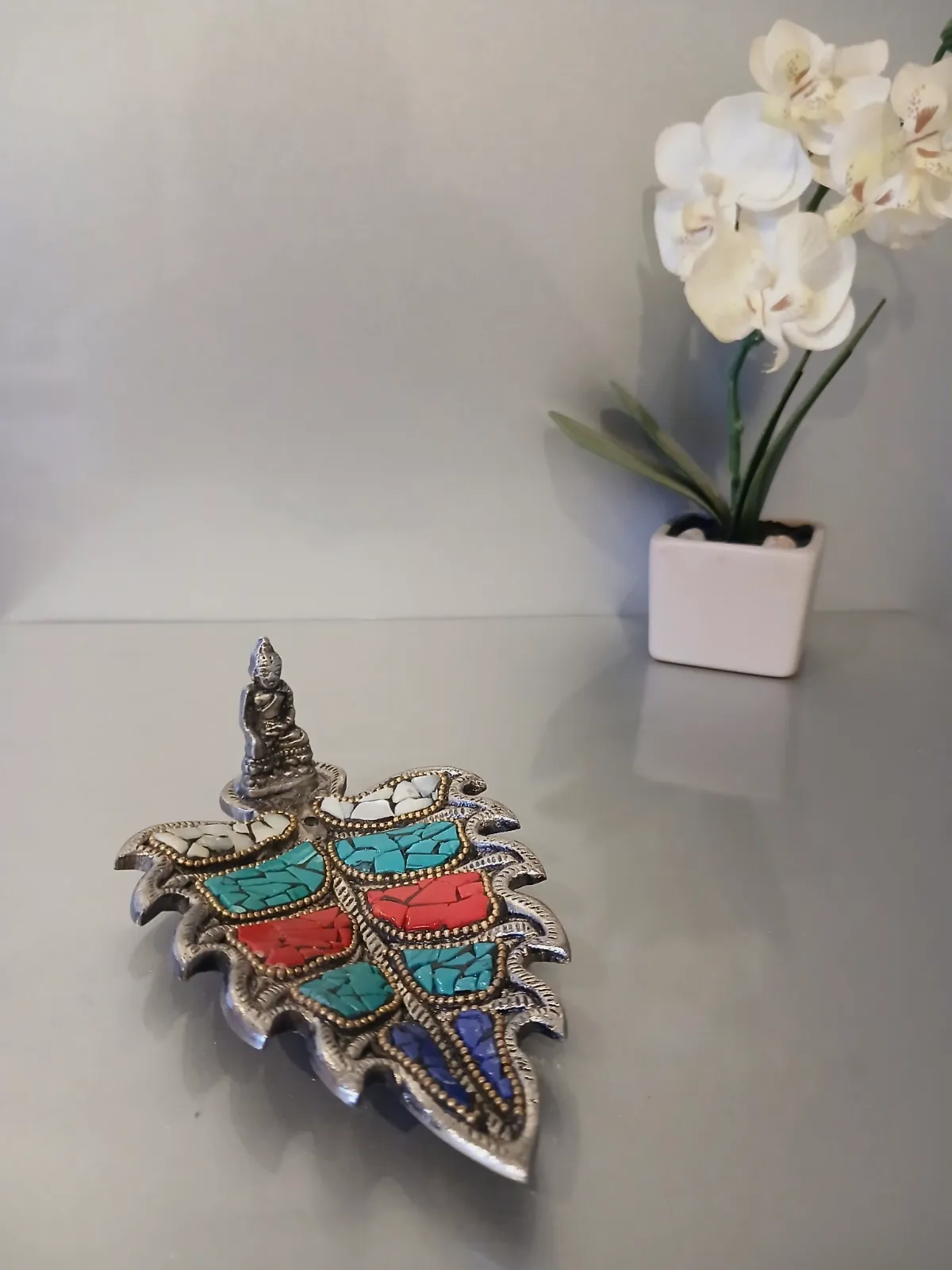 Porte-encens feuille Bouddha métal mosaïque
