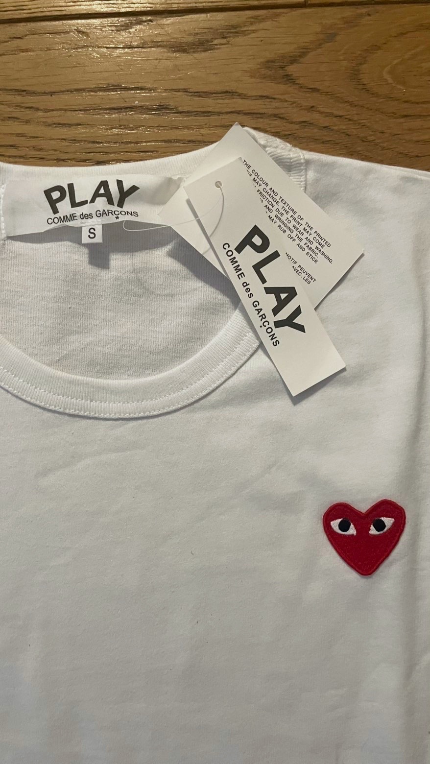 T-shirt Blanc Cœur Rouge Brodé  – Comme des Garçons – taille S 3