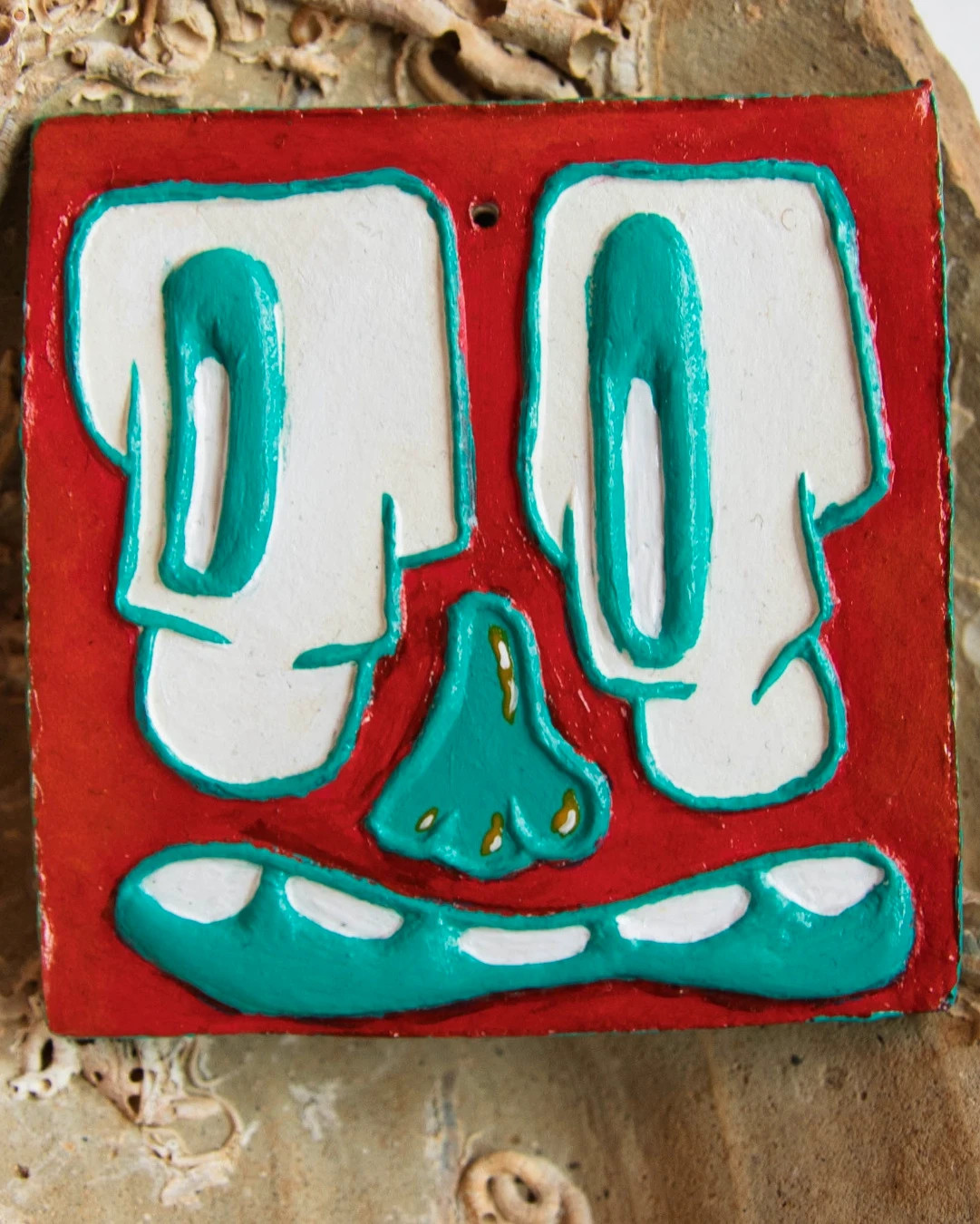 Escultura Cerámica Abstracta Ojos Grandes - Decoración Roja y Turquesa Pop Art / Ecléctica – Art 4