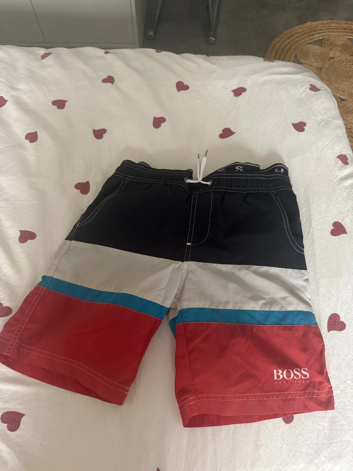 Short de bain – Hugo Boss – taille 10 ans / 140 cm