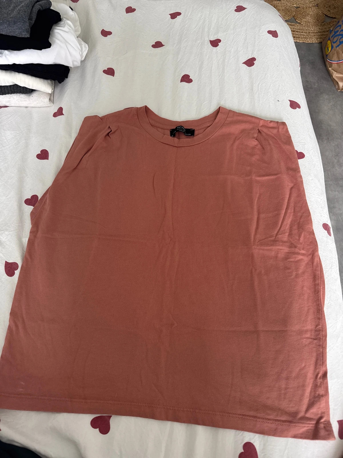 Tee shirt