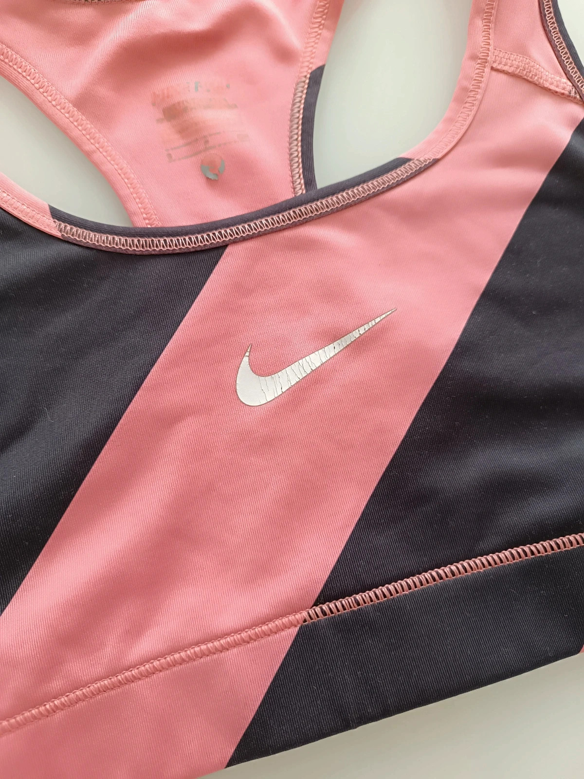 Brassière de sport Nike dri fit taille S – Nike – taille S 4