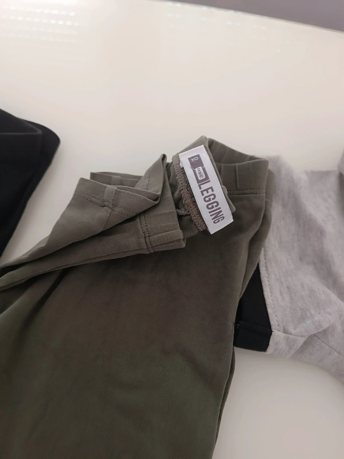 Lots vêtements fille 10 ans – H&M – taille 10 ans / 140 cm 3