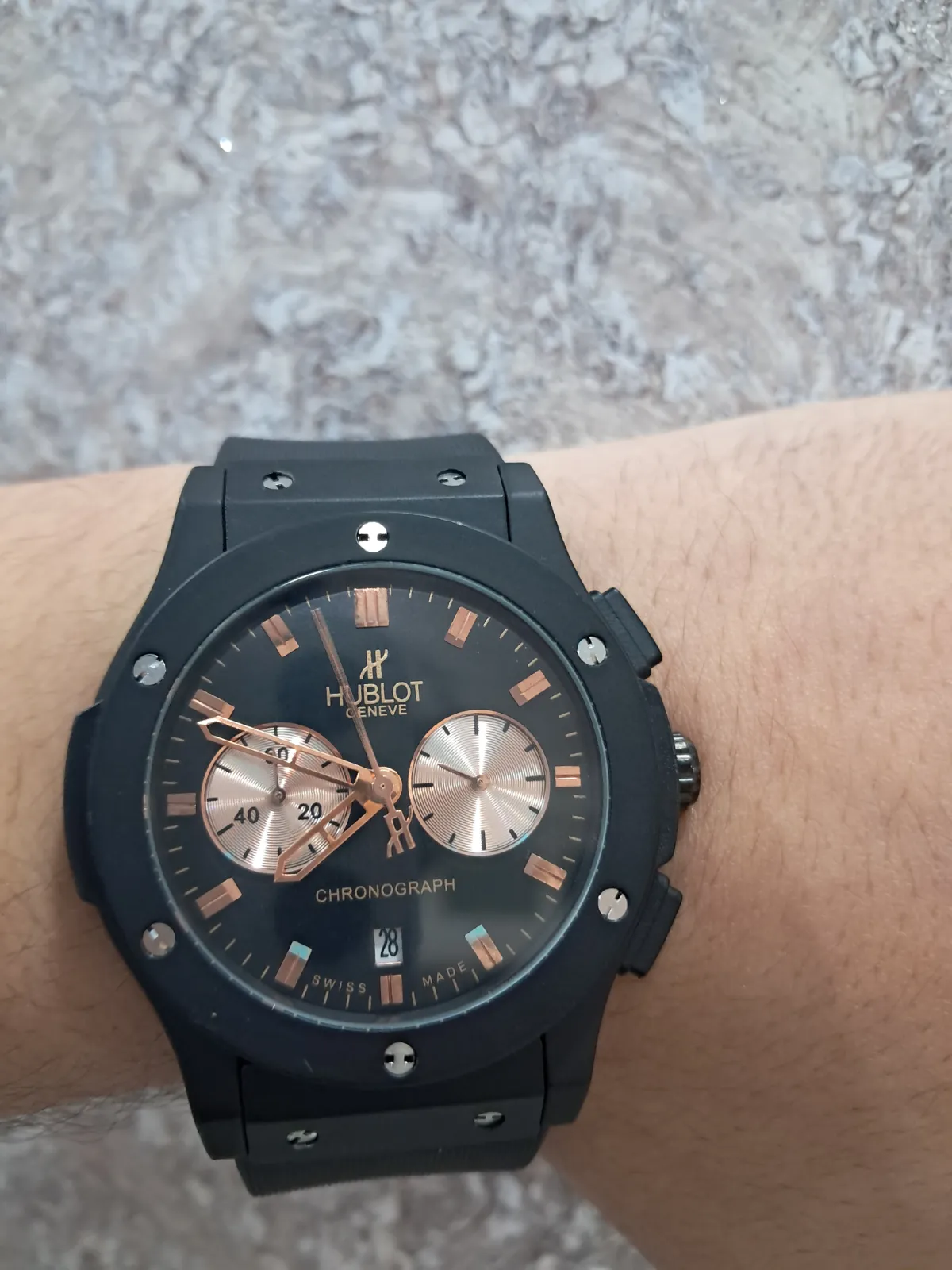 Montre chronographe noire Hublot 2