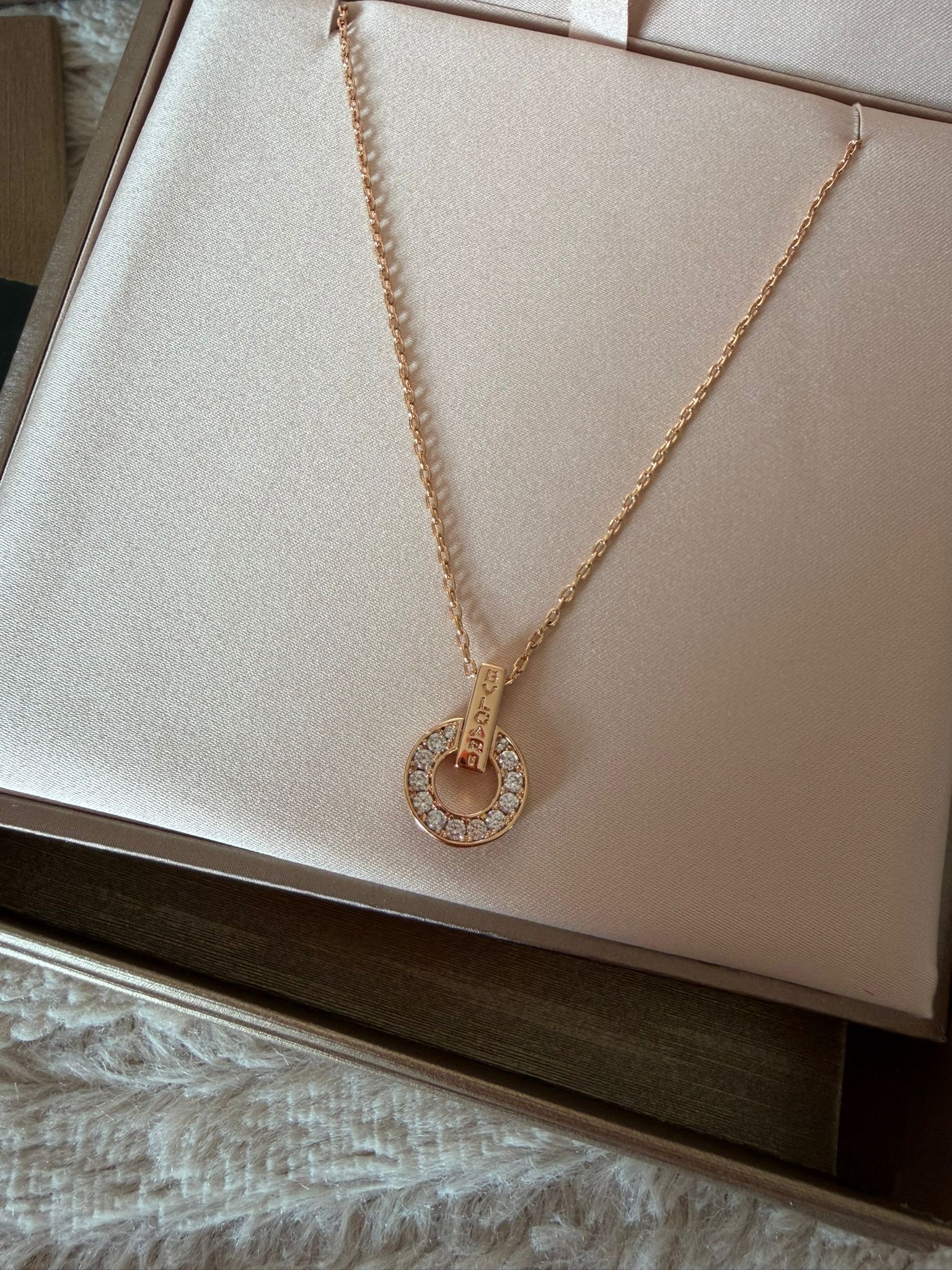 Collier Bvlgari or rose pendentif 5