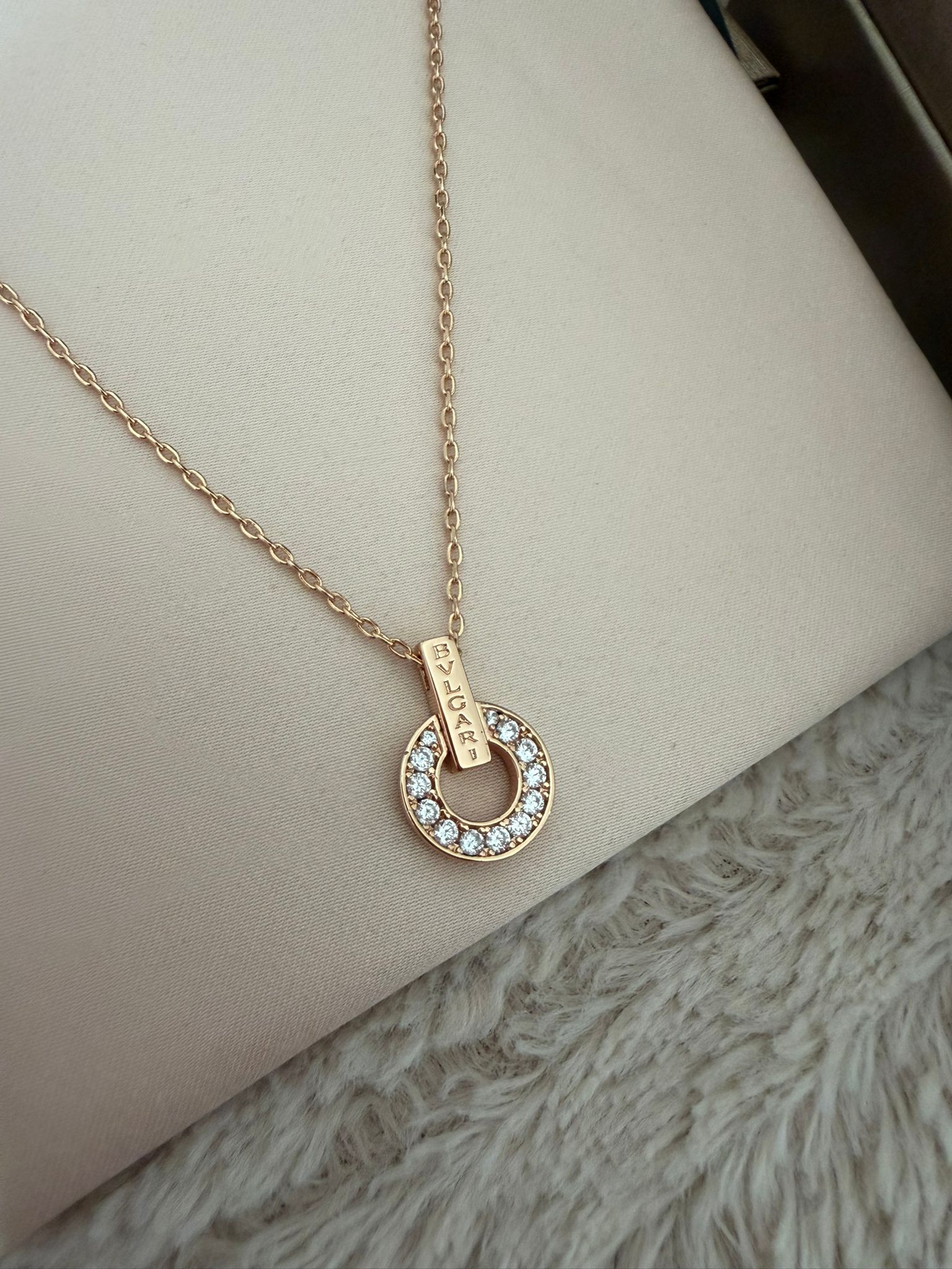 Collier Bvlgari or rose pendentif 4