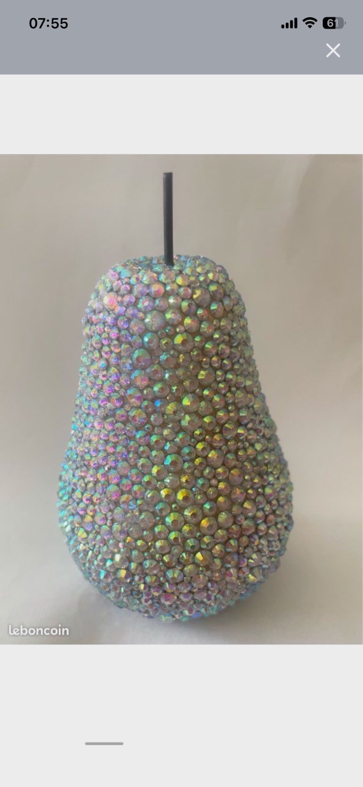 Poire décorative recouverte de strass irisés – Fait mains 3