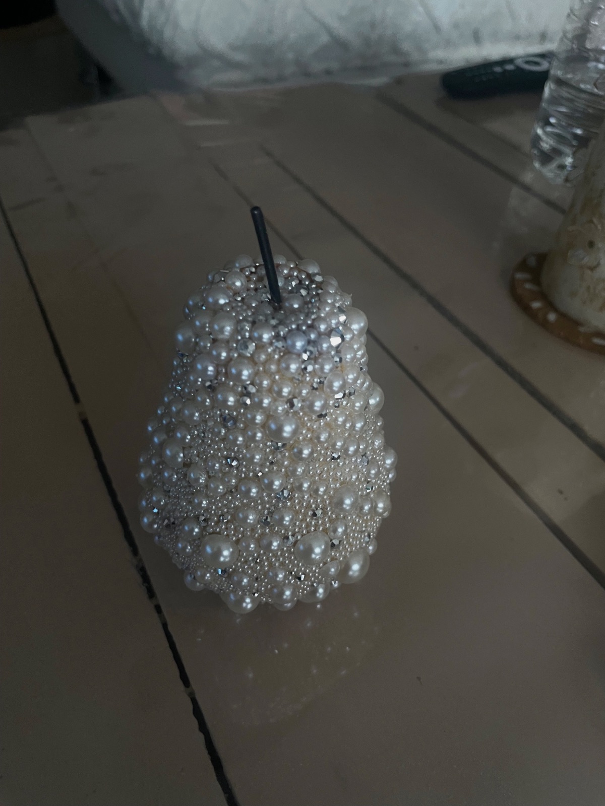 Poire décorative en perles et strass – Fait mains 3