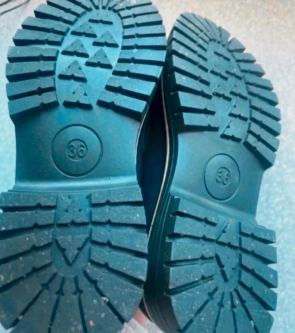 Mocassins noirs  – Sans marque – taille EU 36 3