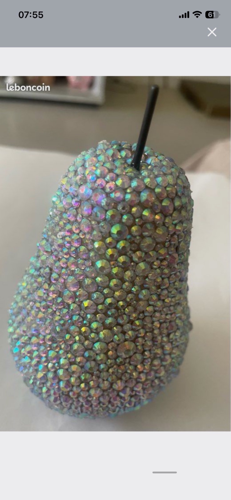 Poire décorative recouverte de strass irisés – Fait mains 7