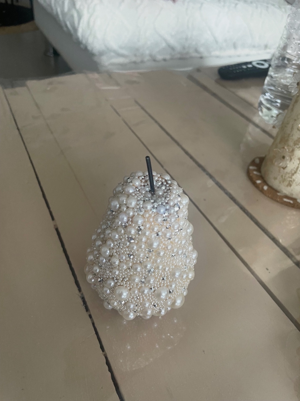 Poire décorative en perles et strass – Fait mains 2