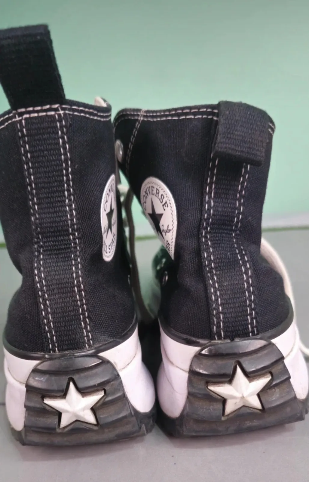 Converse Chuck Taylor All Star negras plataforma 3