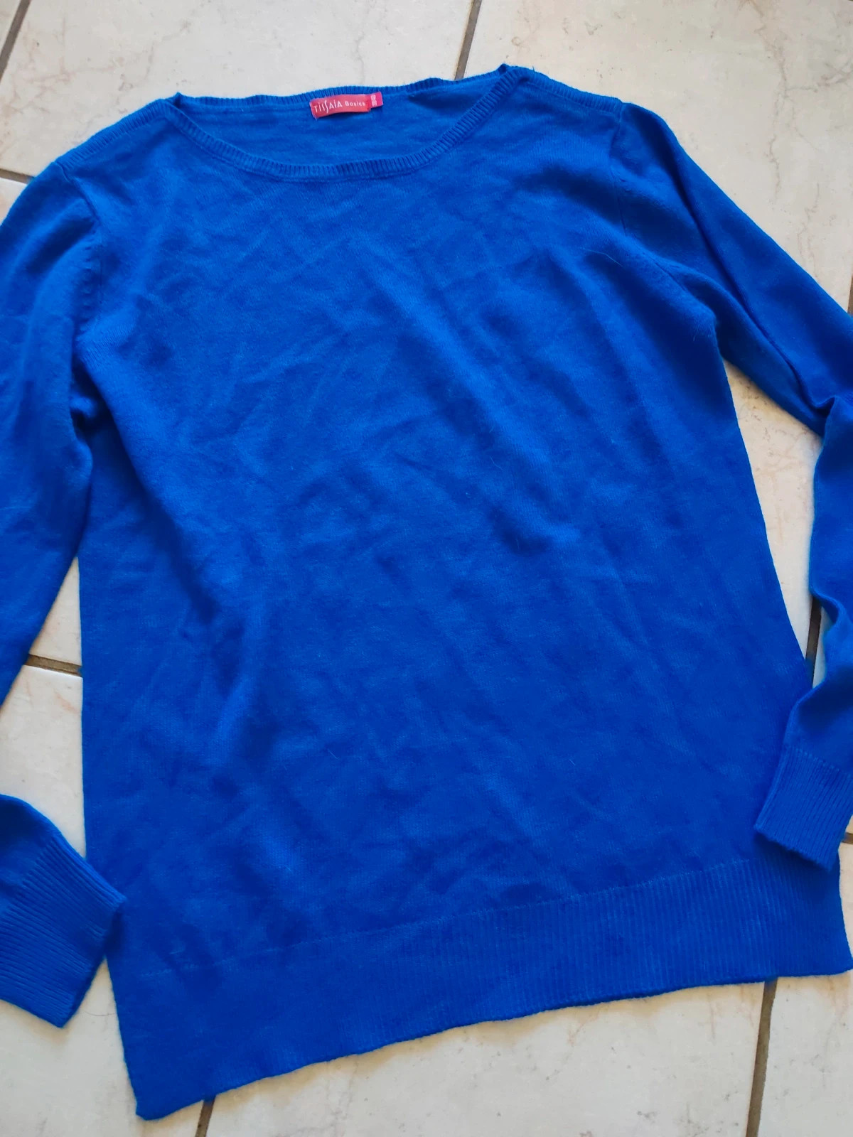 Pull bleu