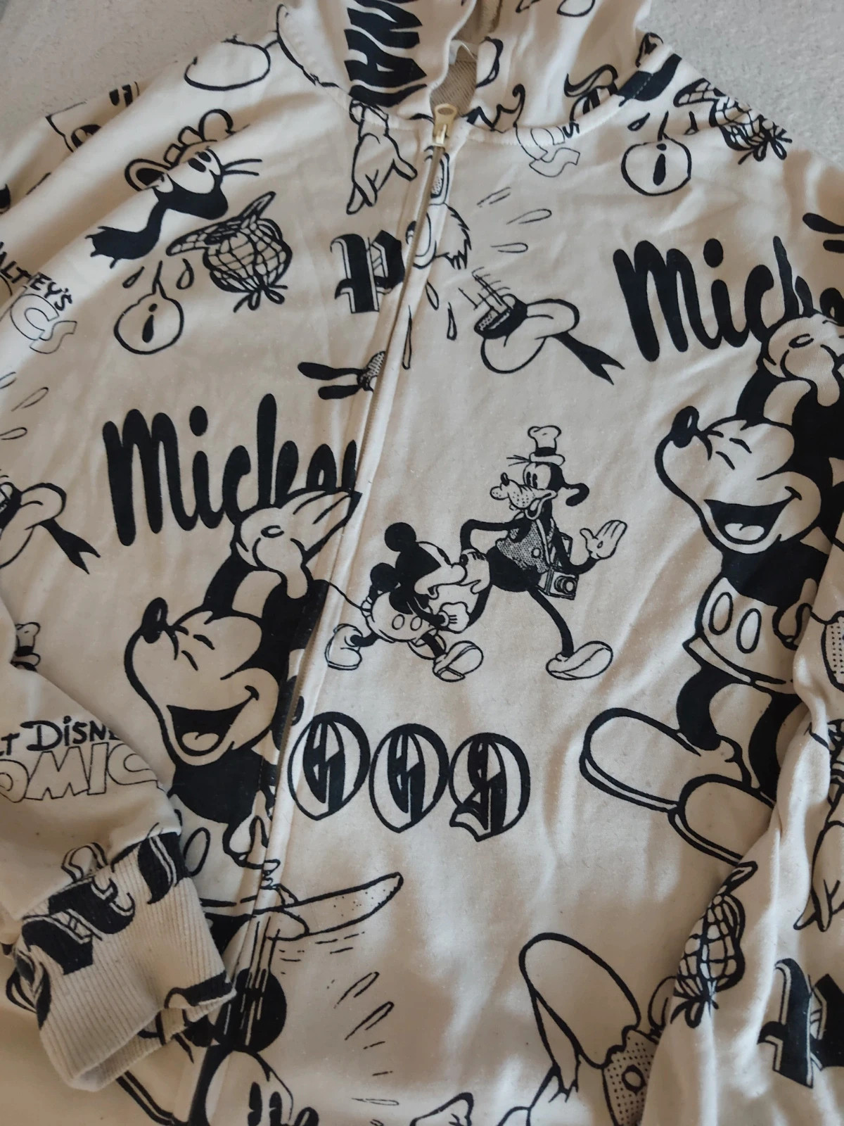 Veste a zip – Disney – taille 14 ans / 164 cm 2