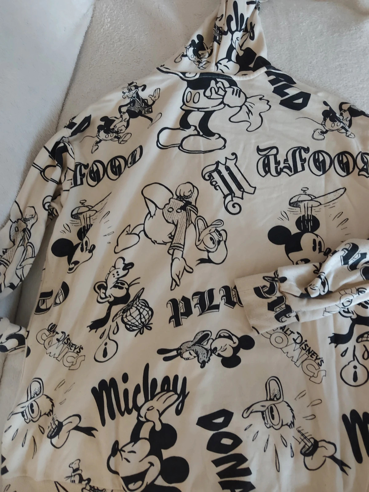 Veste a zip – Disney – taille 14 ans / 164 cm 4