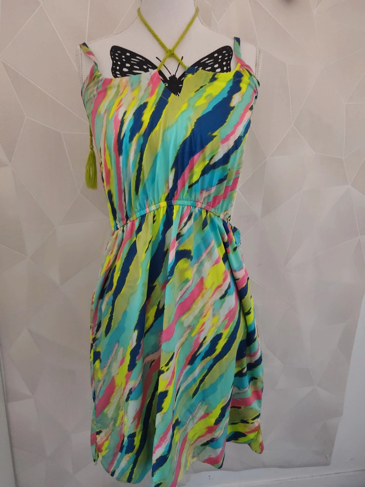 Robe a bretelles