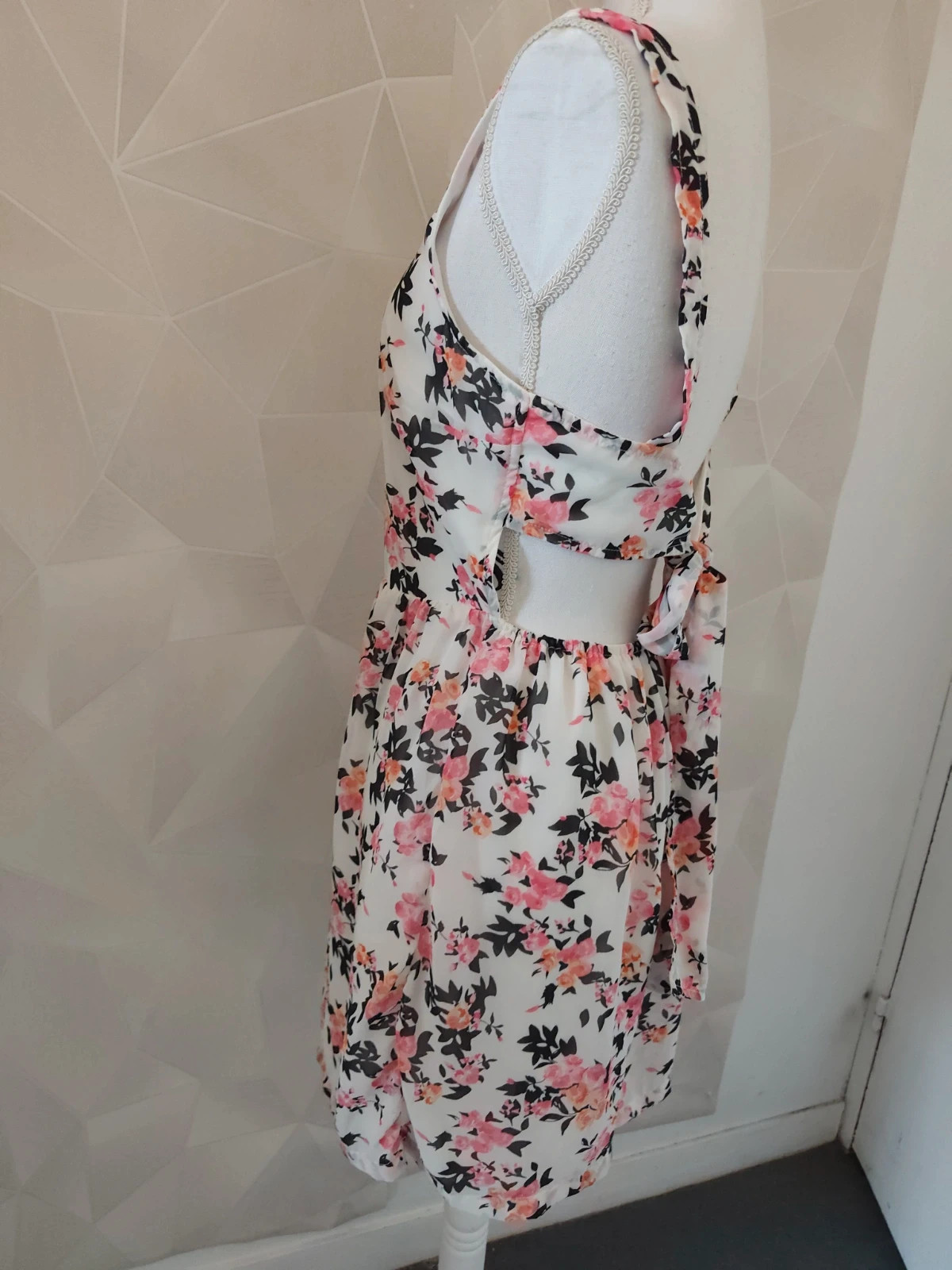 Robe a fleurs – Jennyfer – taille S / 36 / 8 3