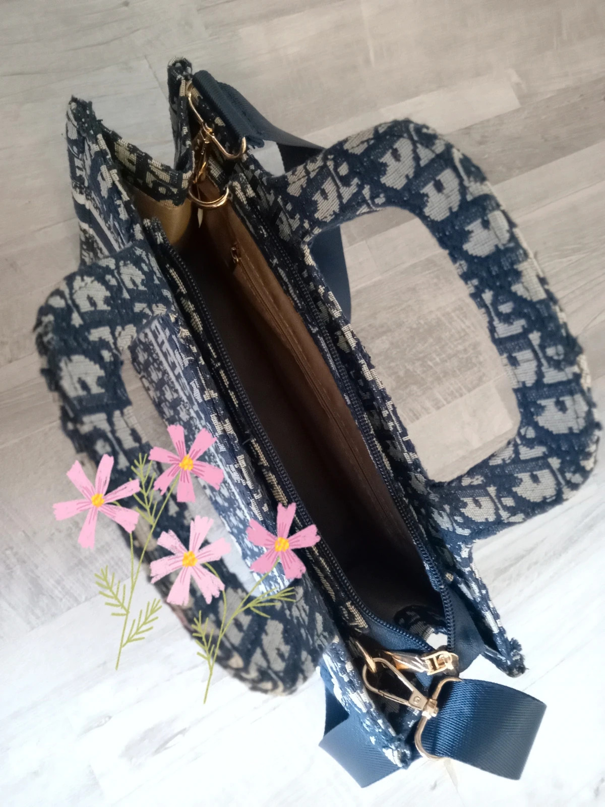 Sac en tissu couleur Marine avec bandoulière – Tendance
