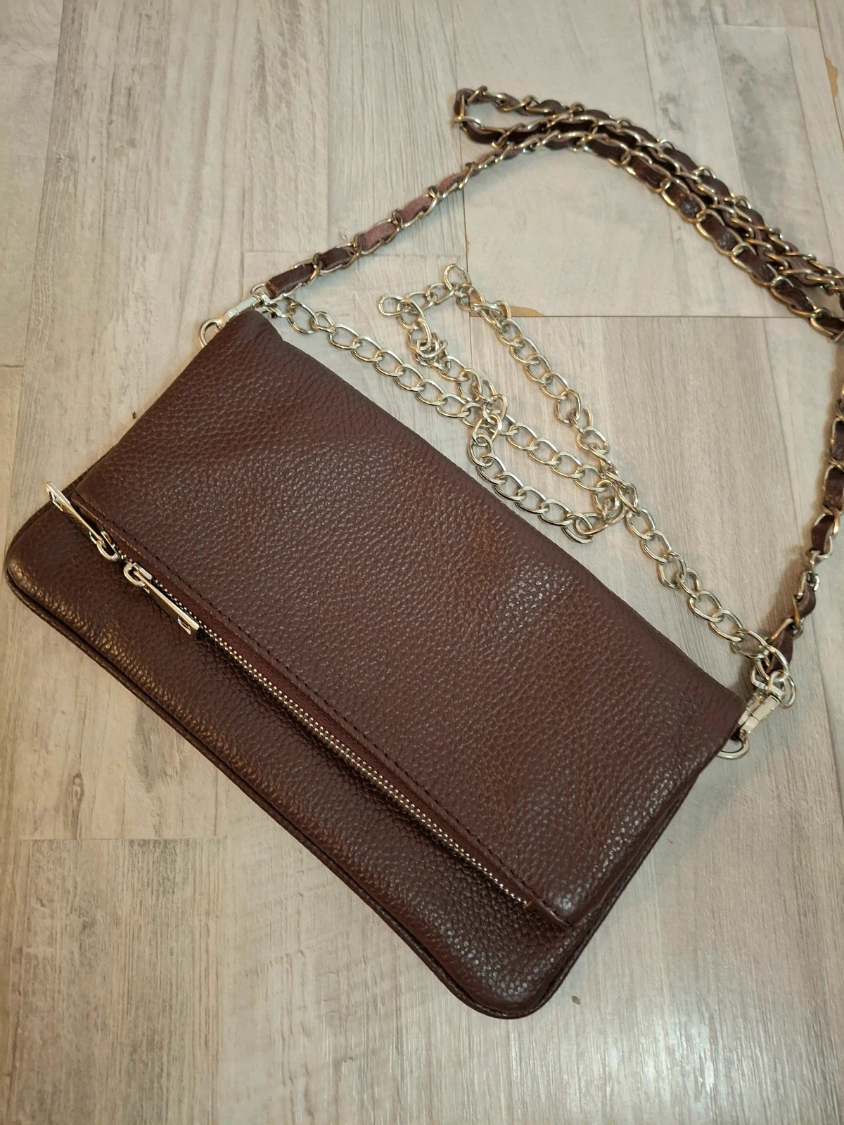 Sac sacoche bandoulière en chaîne en cuir Marron – Flora 3