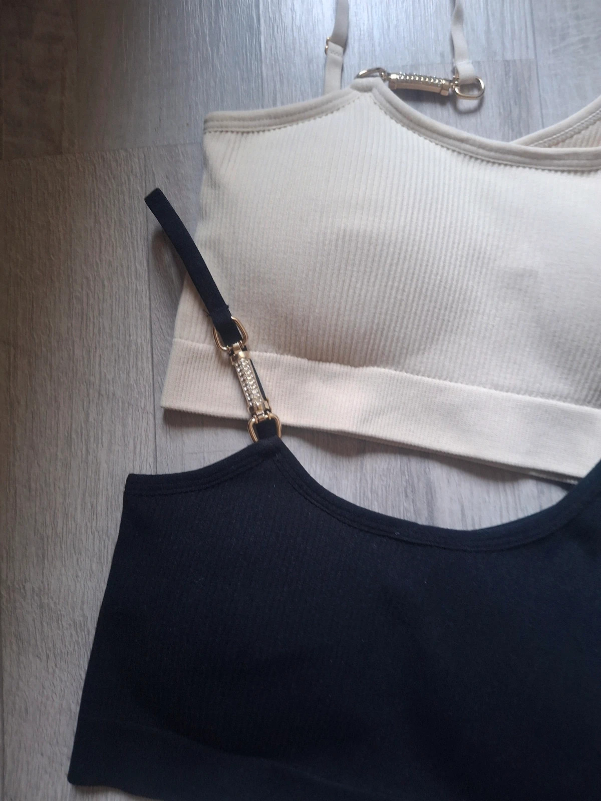 Lot 2 brassière micro fibres one soulier tendance – Ouno – taille M / 38 / 10 2