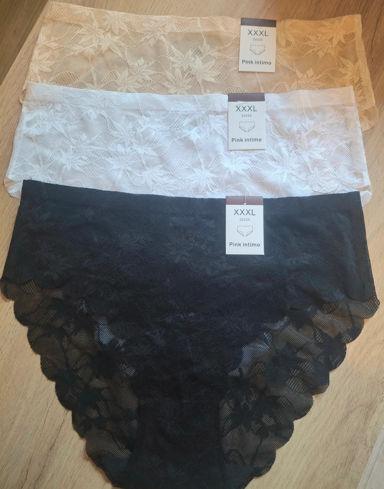 et lingerie invisible style dentelle seconde peau – Pink Intimo – taille XXXL / 46 / 18