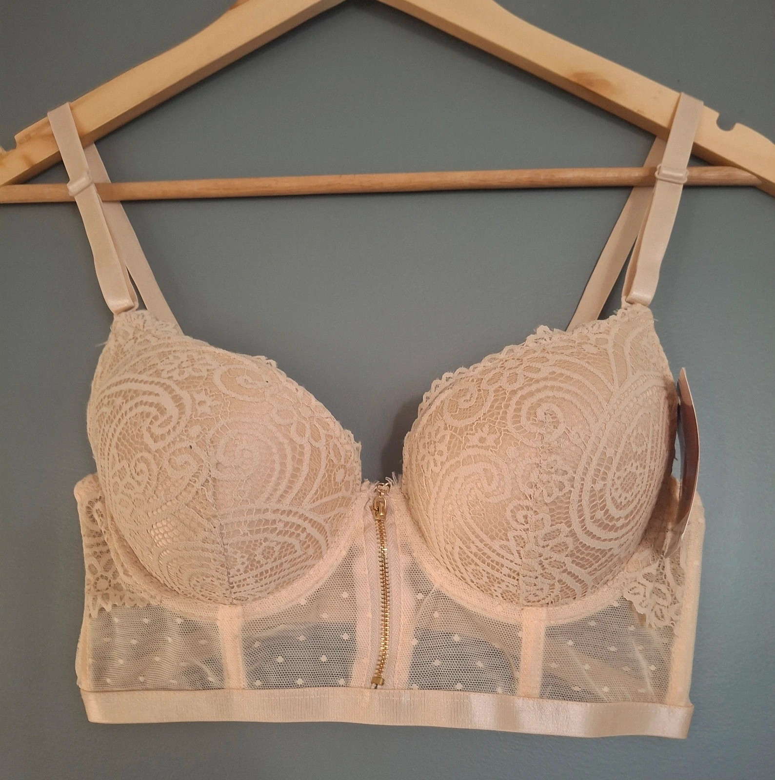 Bustier bralette dentelle plumetis beige fermeture agrafes