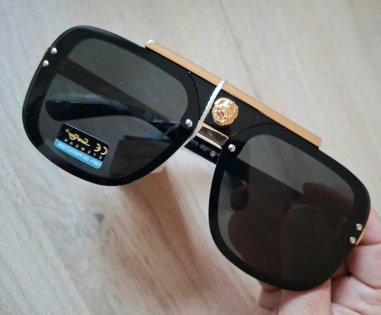 Lunettes noire Carre inspiration tendance