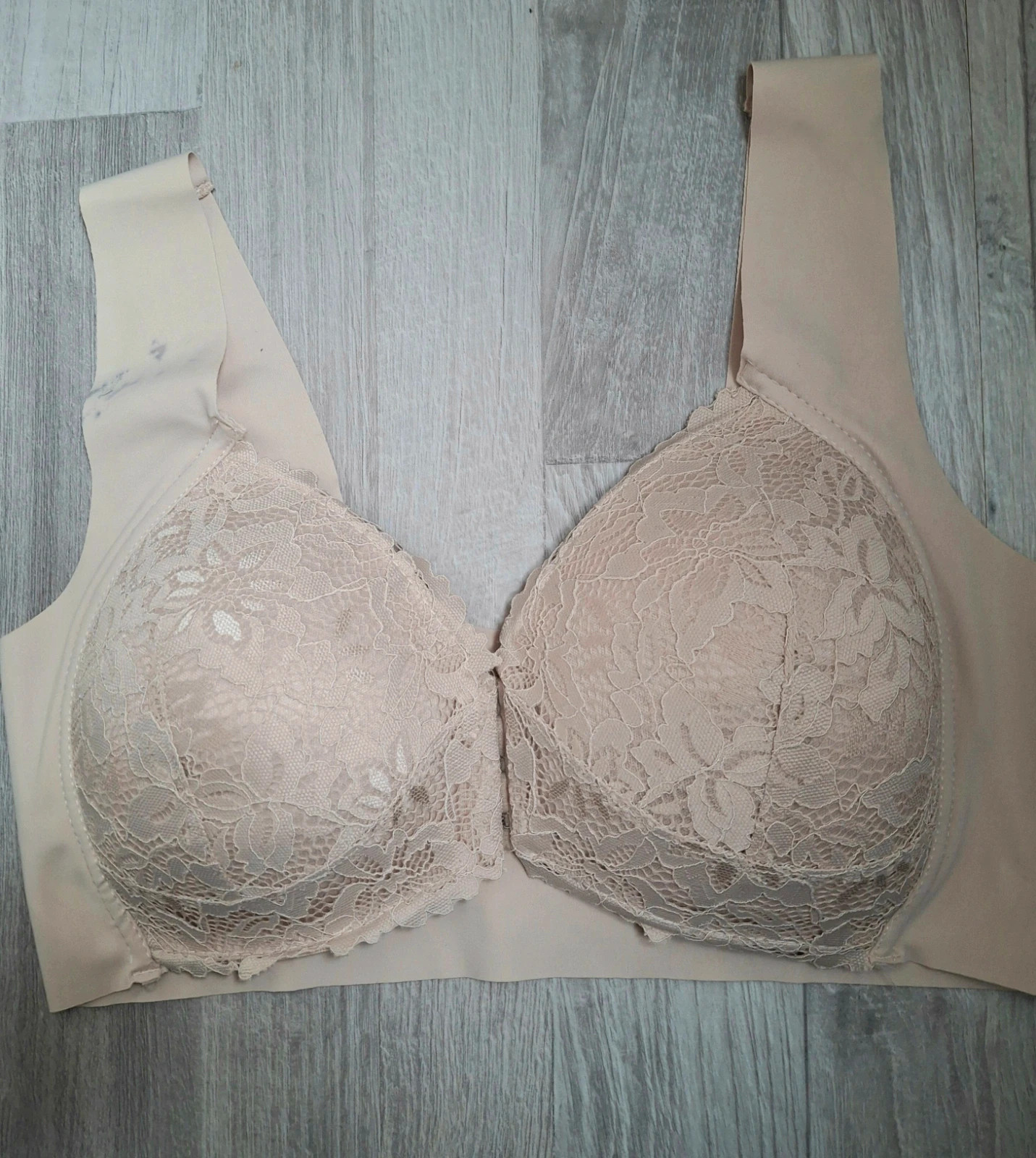 Brassière push up nude