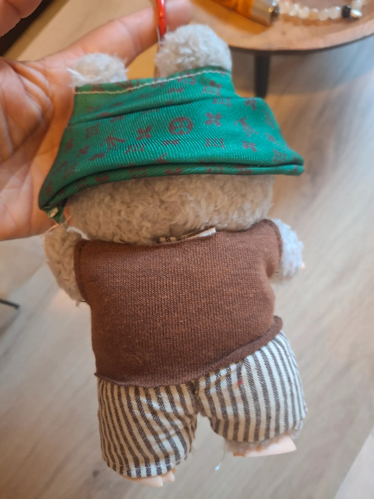 Poupée Labubu avec vêtements et chapeau – Pop Mart – taille Prématuré, jusqu'à 44cm 4